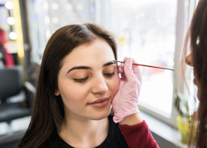 model-is-doing-eyebrow-painting-procedure-beauty-s